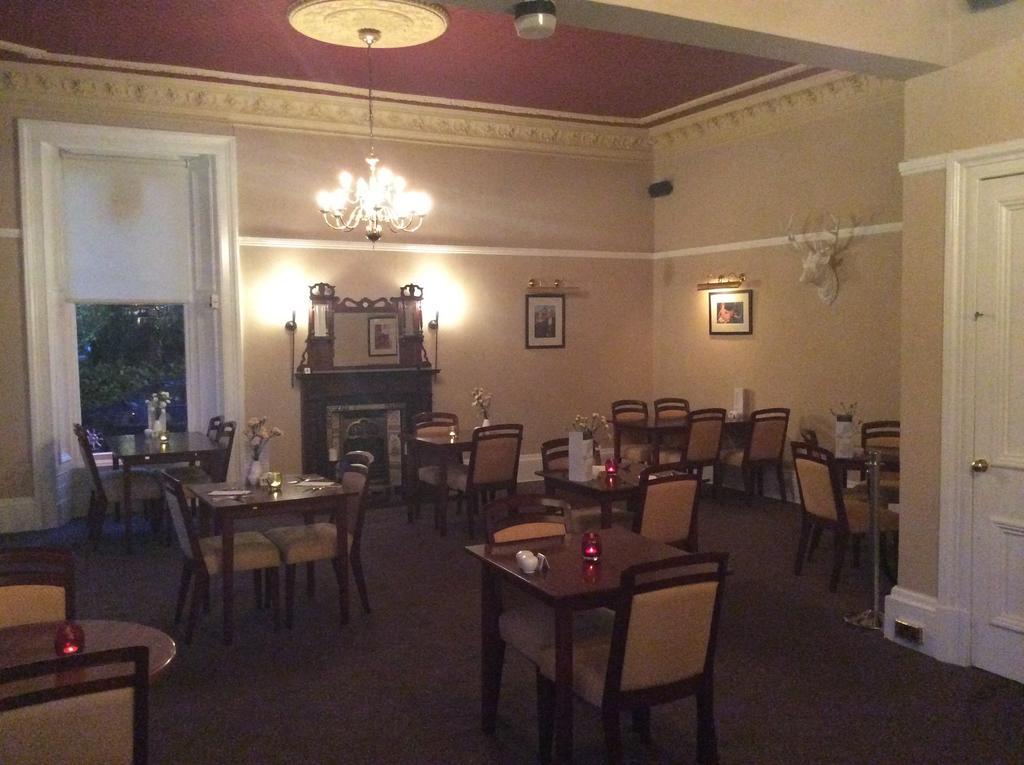 Taychreggan Hotel Dundee Bagian luar foto