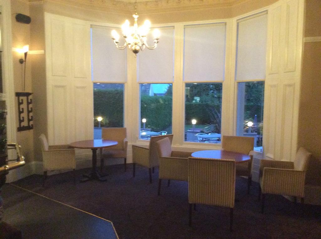 Taychreggan Hotel Dundee Bagian luar foto