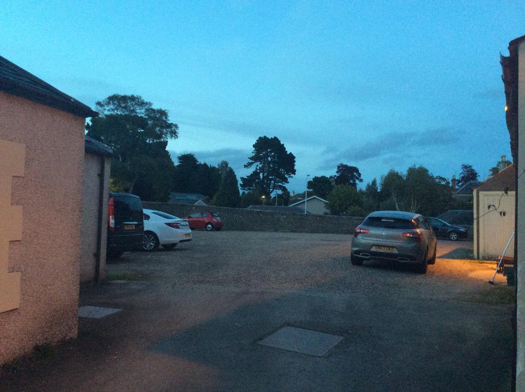 Taychreggan Hotel Dundee Bagian luar foto