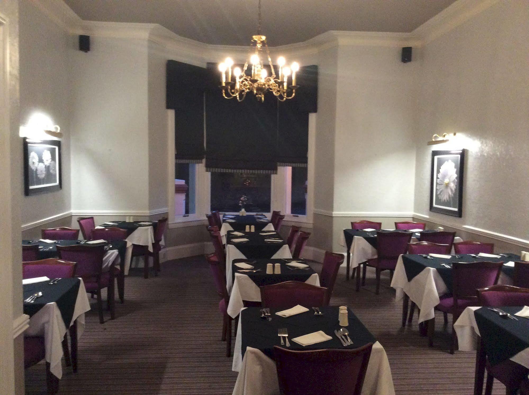 Taychreggan Hotel Dundee Bagian luar foto
