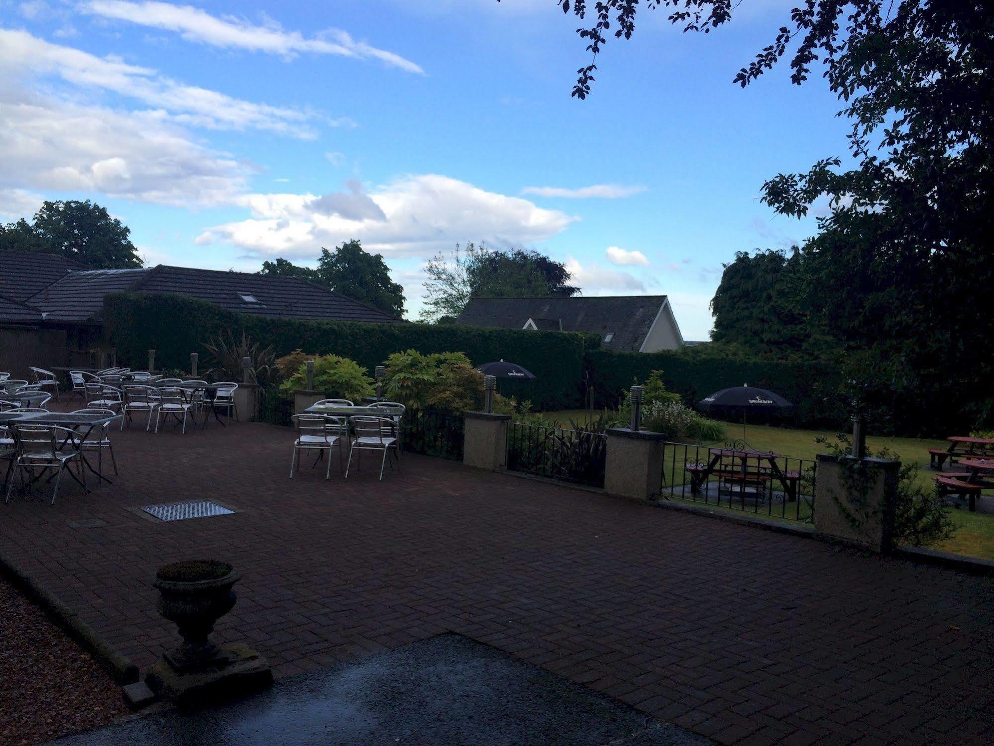 Taychreggan Hotel Dundee Bagian luar foto